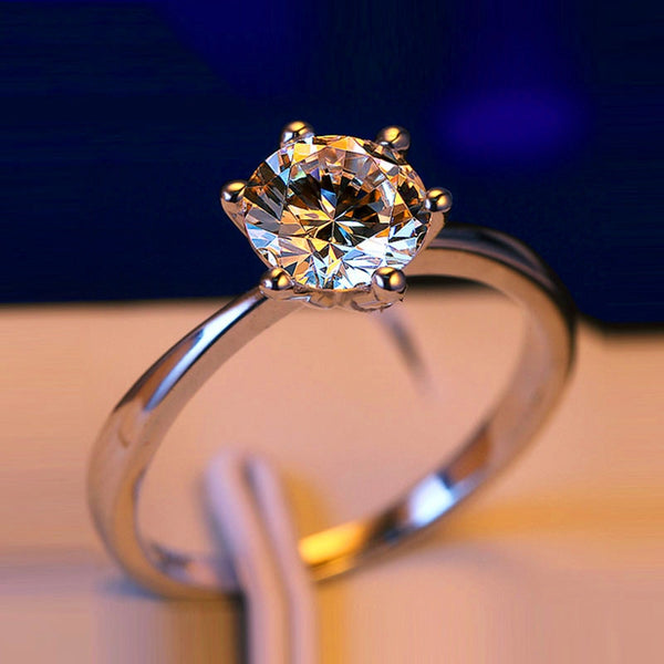Pretty Solitaire Ring